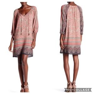 [Lovestitch] Boho Floral Split Neck Dress